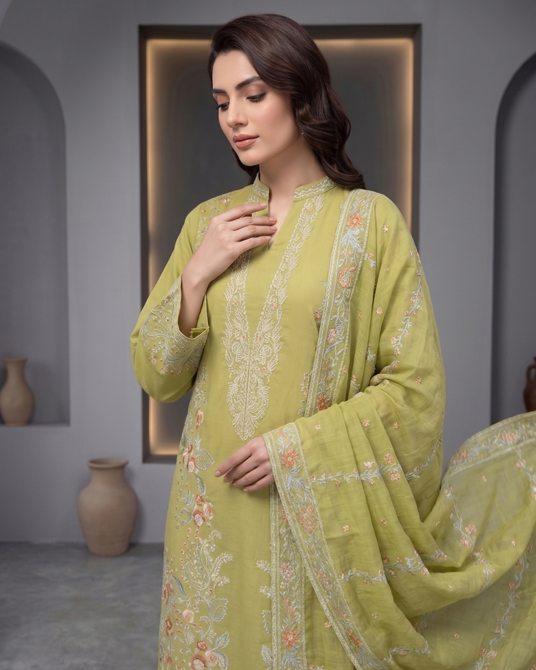NOOR E HAYA - DG 905B4